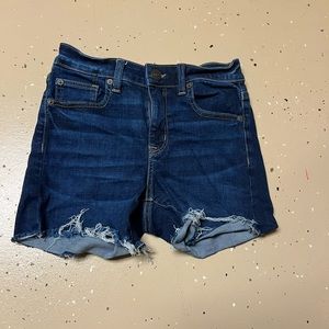 American Eagle Shorts size 2. Like new